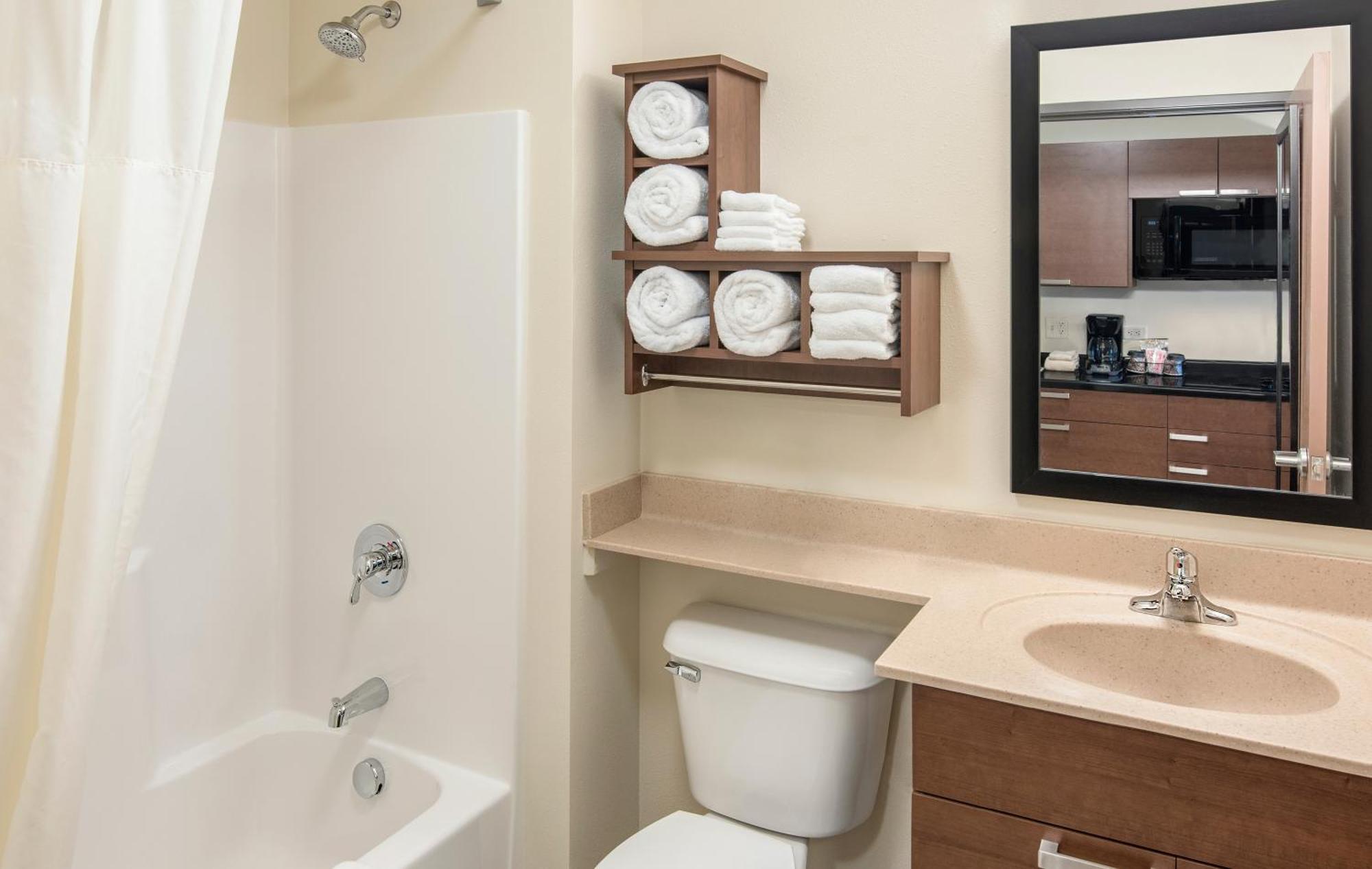 My Place Hotel-Altoona/Des Moines, Ia Экстерьер фото